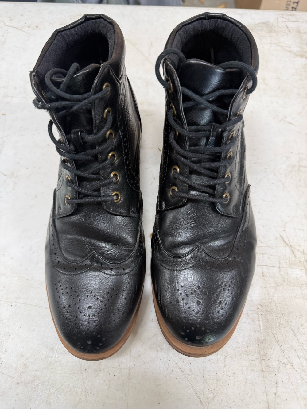 Men's Black Wingtip Lace-Up Leather Boots